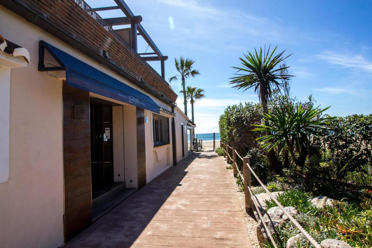 Perfectly Located Beachside Apartment In Elviria 马尔韦利亚 外观 照片